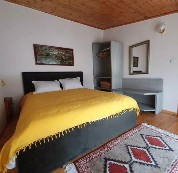 ベッドアンドブレックファースト Diana Guesthouse