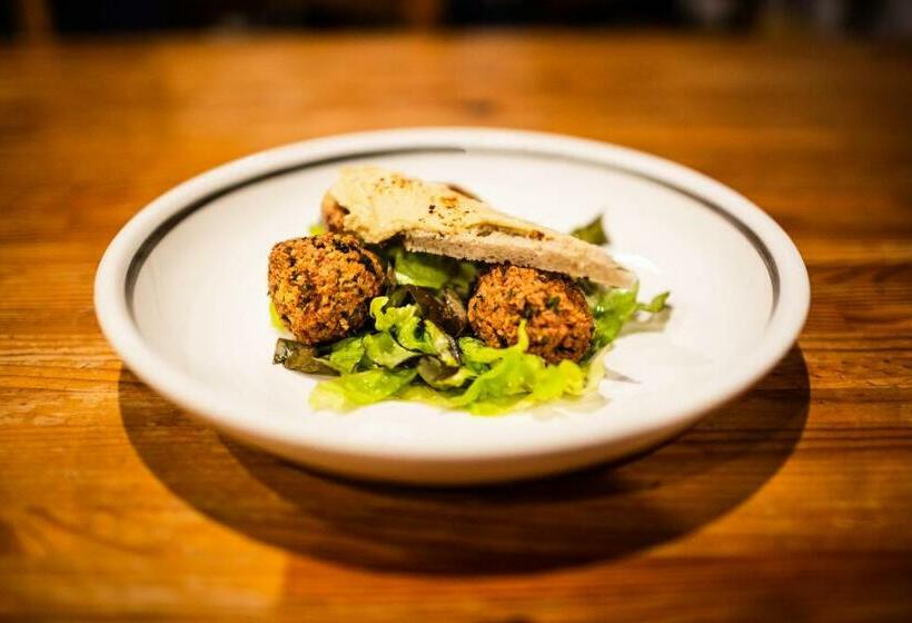 تختخواب و صبحانه Maison Sarda