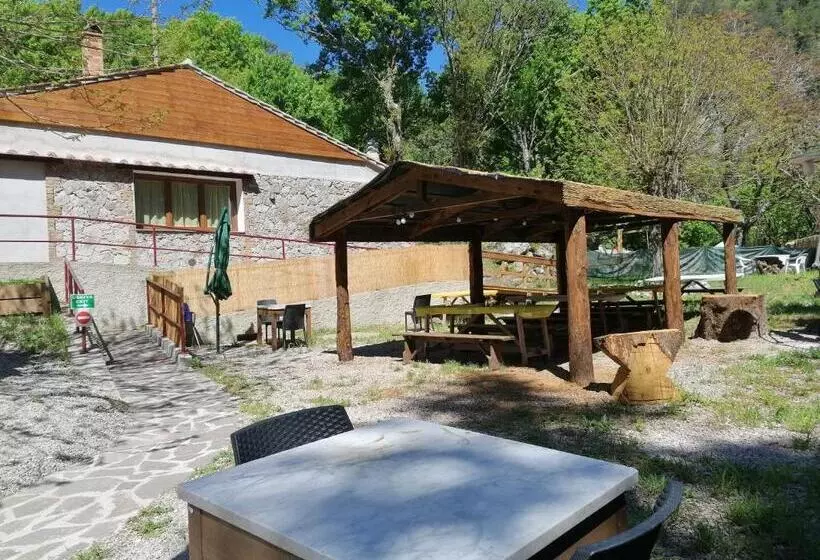 ホテル Agriturismo Poggio Alla Luna