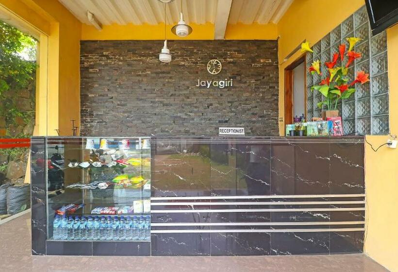 בית מלון כפרי Capital O 91741 Jayagiri