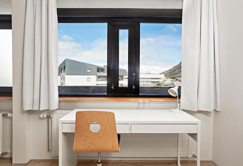 هتل Hótel Torfnes