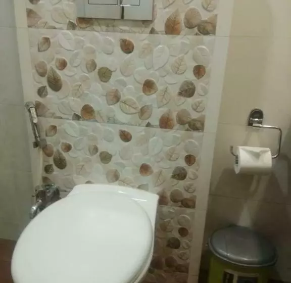 Hotelli Meritas Seawind Beach Resort, Shrivardhan