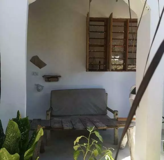 ペンション Wow Beach House