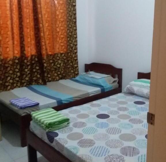 هاستل Rosita S Cottages By The Road