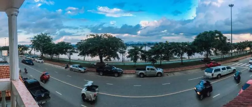 تختخواب و صبحانه Take A Rest At Nakhon Phanom