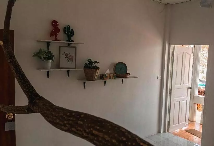 تختخواب و صبحانه Take A Rest At Nakhon Phanom