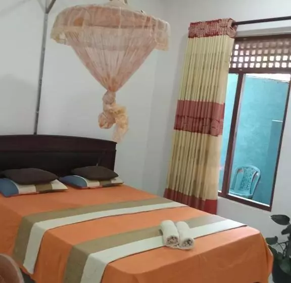 ペンション Dinimuthu Rest Inn