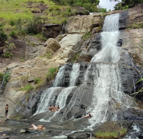Panzió Dinimuthu Rest Inn