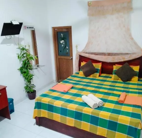 ペンション Dinimuthu Rest Inn