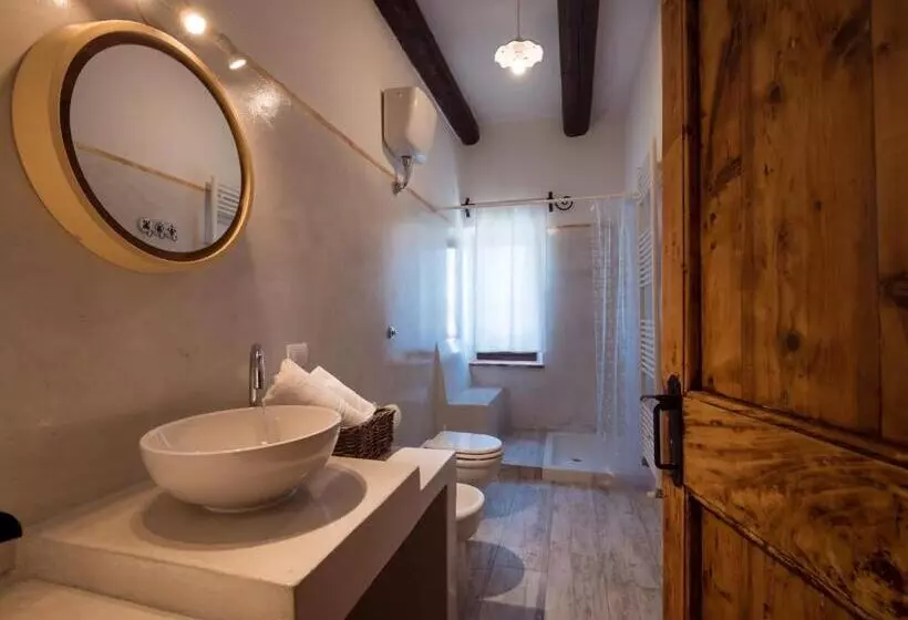 ユースホステル La Guest House Della Tenuta Di Tavignano