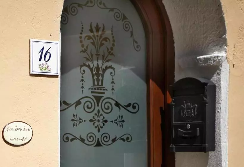 Aamiaismajoitus (B&B) Antico Borgo Sanda Lago Maggiore