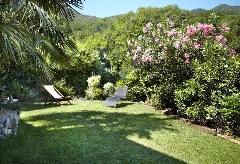 Aamiaismajoitus (B&B) Antico Borgo Sanda Lago Maggiore