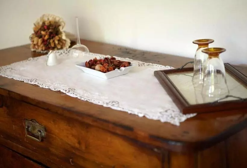 Aamiaismajoitus (B&B) Antico Borgo Sanda Lago Maggiore