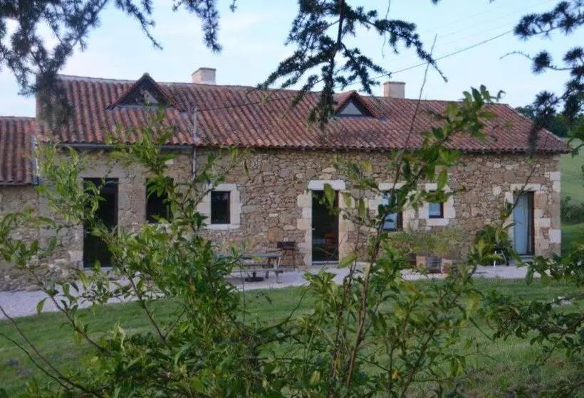 Aamiaismajoitus (B&B) Chambre D Hôtes N3