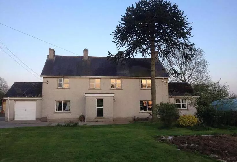 Aamiaismajoitus (B&B) Lisieux House On Lough Neagh