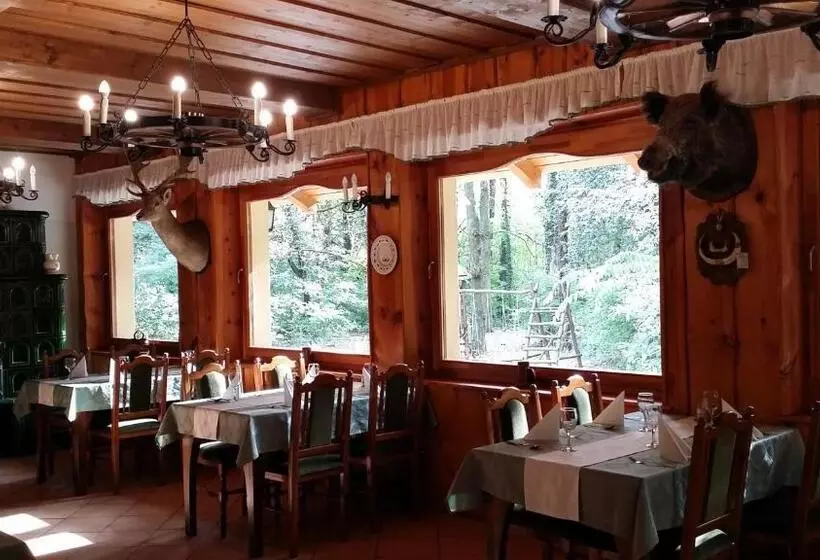 Forster Vadászkastély és Szálloda