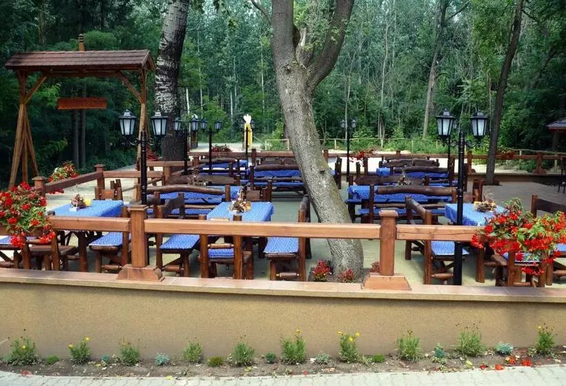 Forster Vadászkastély és Szálloda