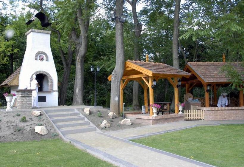 Forster Vadászkastély és Szálloda