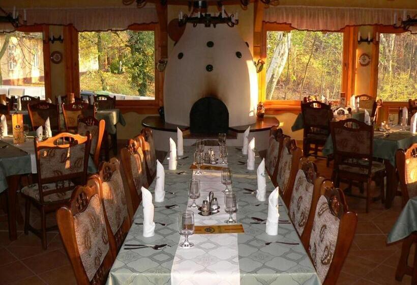 Forster Vadászkastély és Szálloda