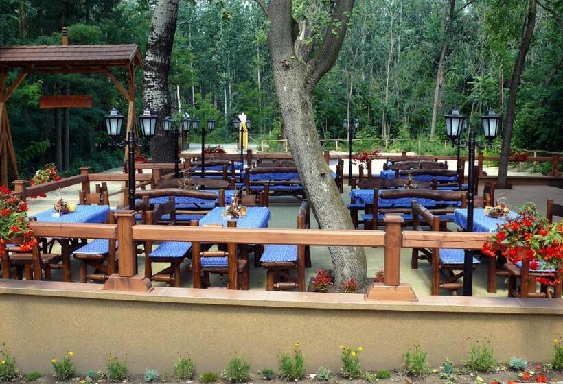 Forster Vadászkastély és Szálloda