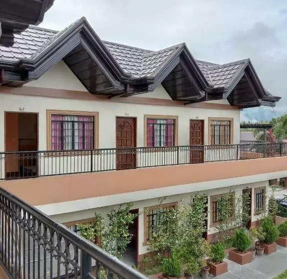 ホテル Reddoorz @ Solid Rock Guest House Baler