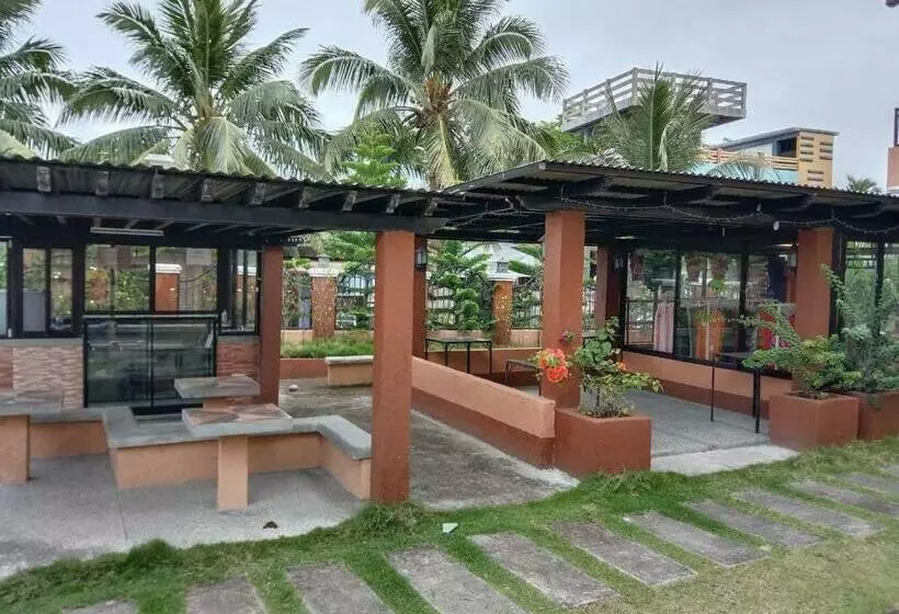 ホテル Reddoorz @ Solid Rock Guest House Baler