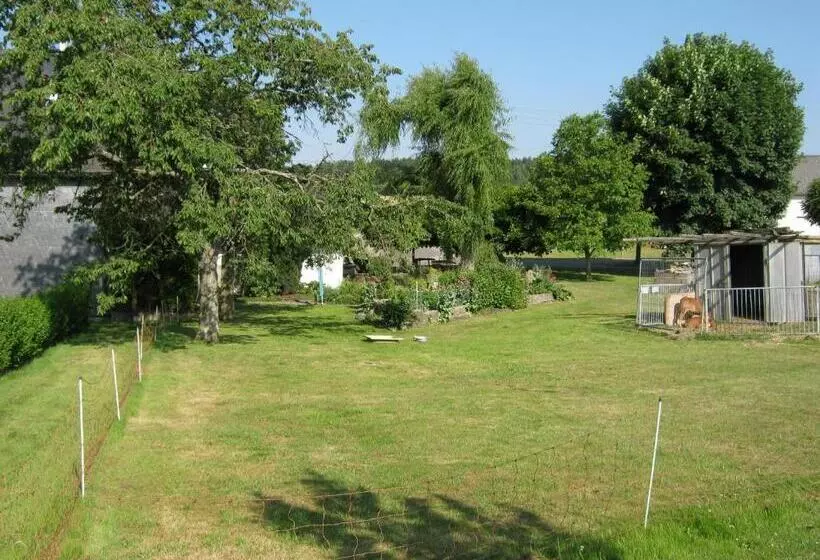 Hotelli Stierstall Suite Pension Wahlenau