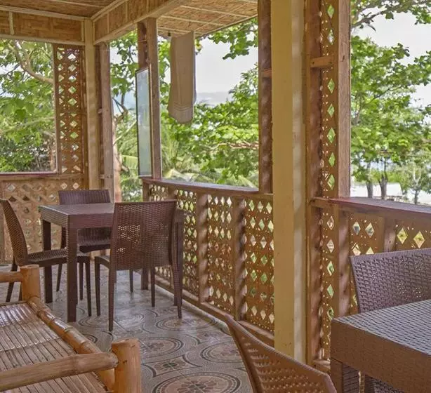 Majatalo Camotes Eden