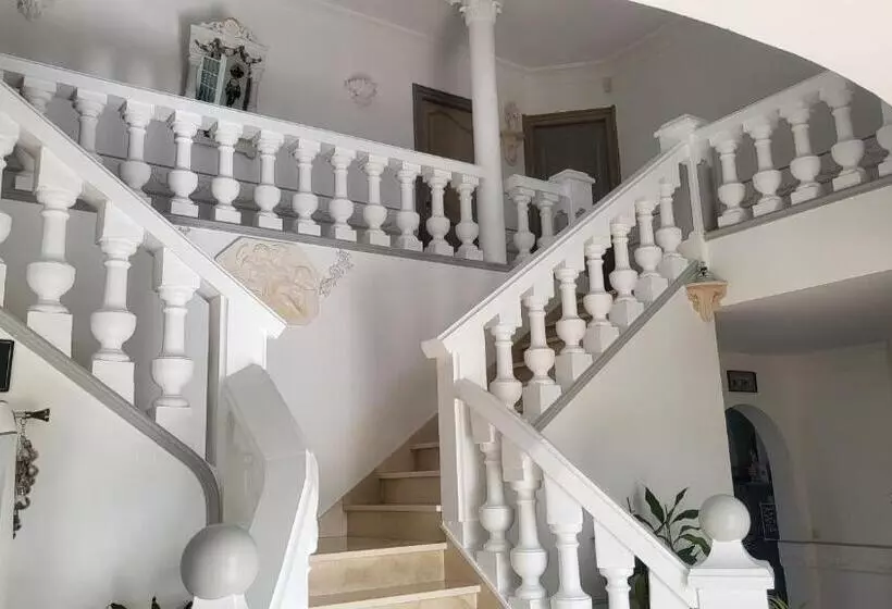 Majatalo Maison D Hôtes Salvatrice