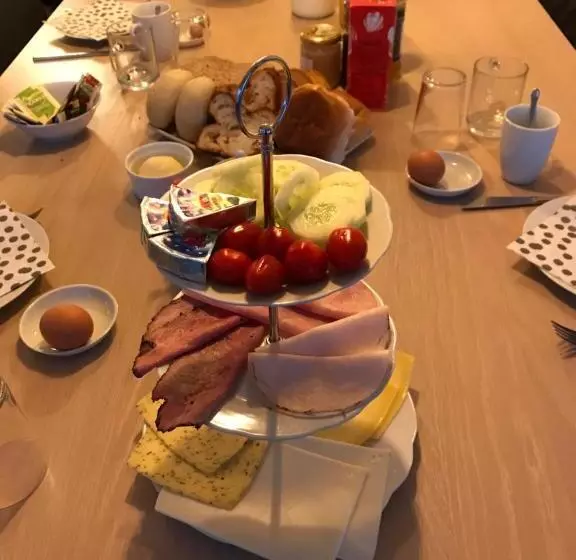 ベッドアンドブレックファースト De Fugelsang