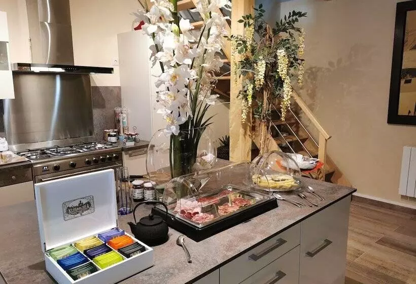 ベッドアンドブレックファースト Maison D Hôtes Les Jardins Saint Eloi