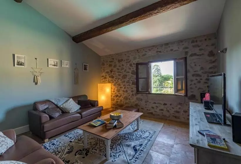 Aamiaismajoitus (B&B) Maison Dix Chambres D Hôtes Et Espace Spa Bien être