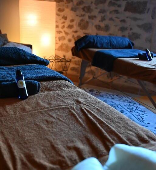 住宿加早餐  Maison Dix Chambres D Hôtes Et Espace Spa Bien être