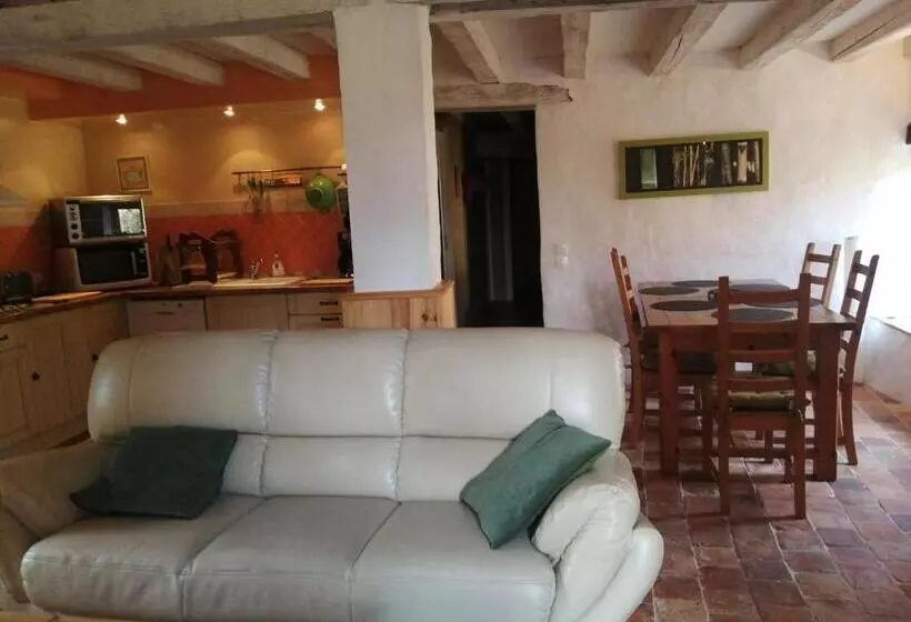 Aamiaismajoitus (B&B) Moulin De La Diversiere