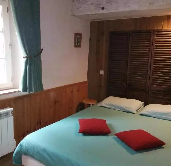 Aamiaismajoitus (B&B) Moulin De La Diversiere