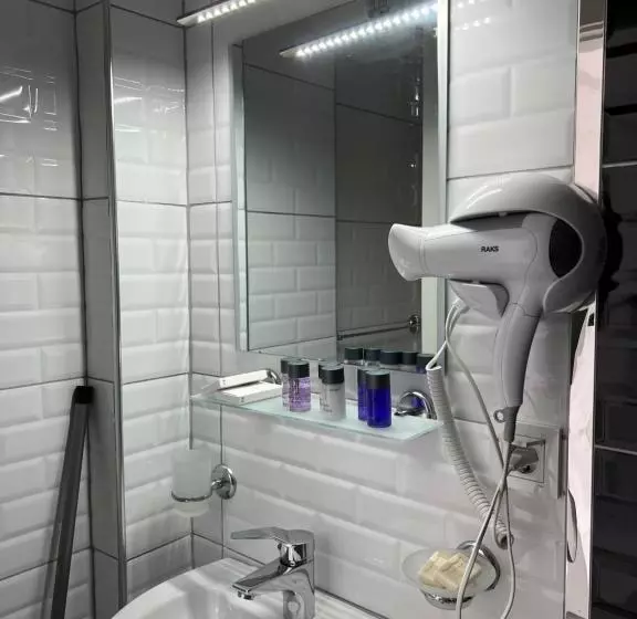 ベッドアンドブレックファースト White Suite Rooms