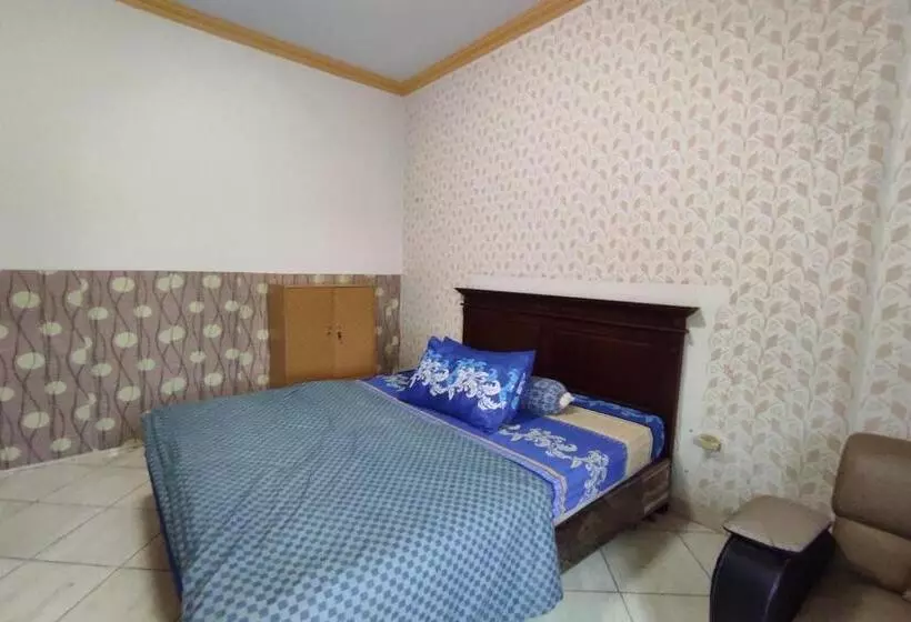 Capital O 91650 Hotel Pratama