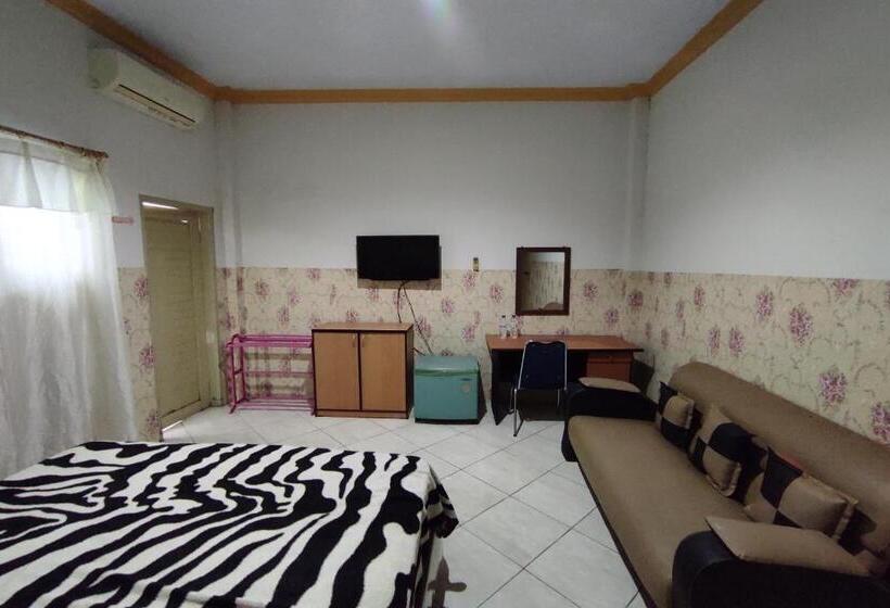 Capital O 91650 Hotel Pratama