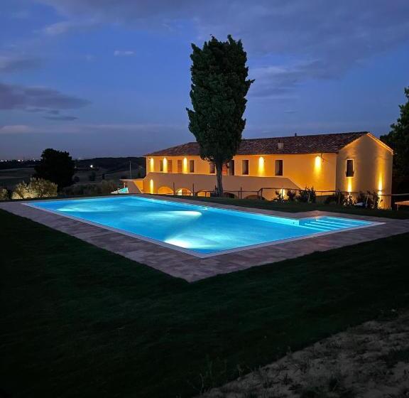 בית מלון כפרי Agriturismo Cheloni