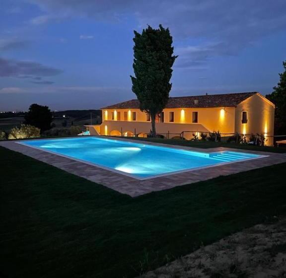 בית מלון כפרי Agriturismo Cheloni