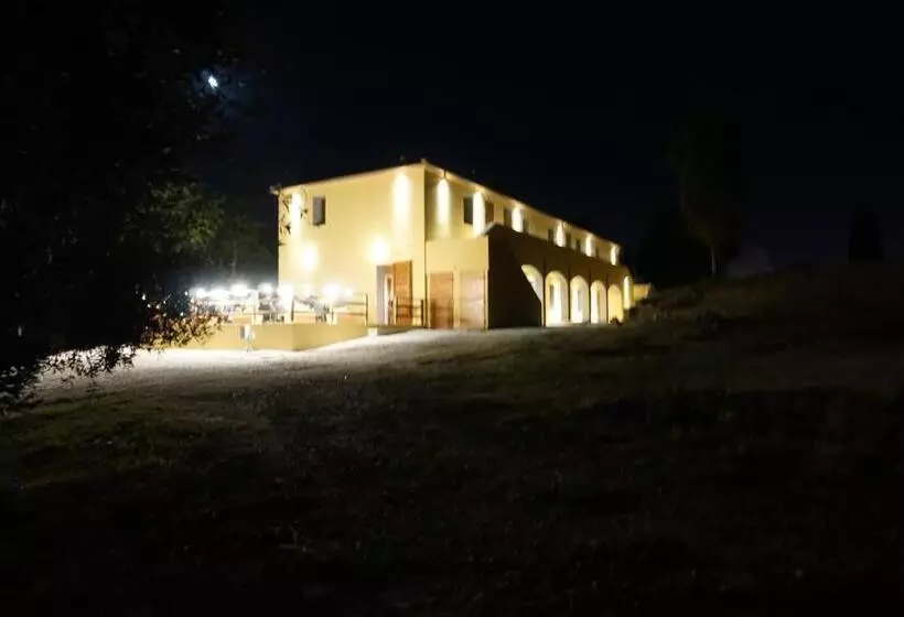 ホテル Agriturismo Cheloni