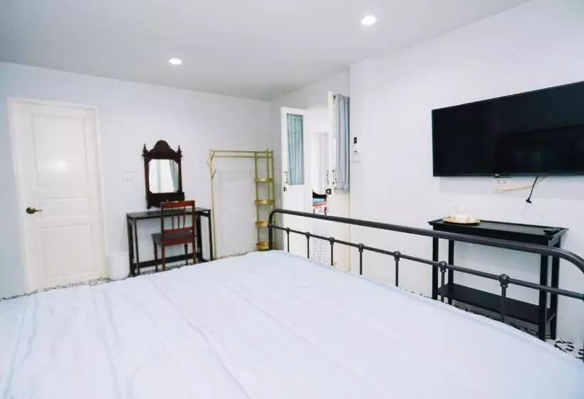 Hotelli Chertel Poshtel