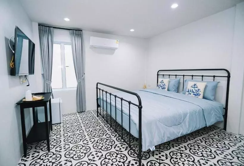 Hotelli Chertel Poshtel