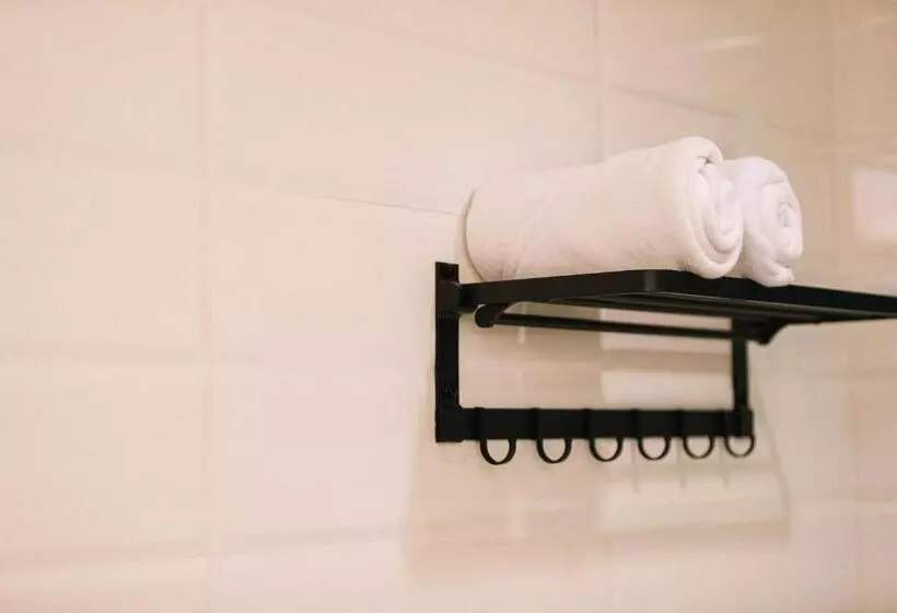 Hotelli Chertel Poshtel