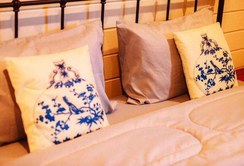 Hotel Chertel Poshtel