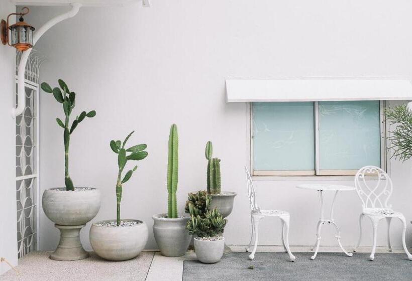 Hotel Chertel Poshtel