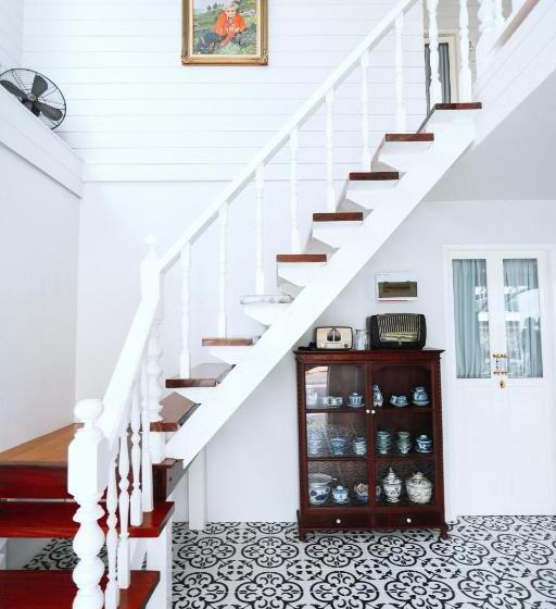 Hotel Chertel Poshtel