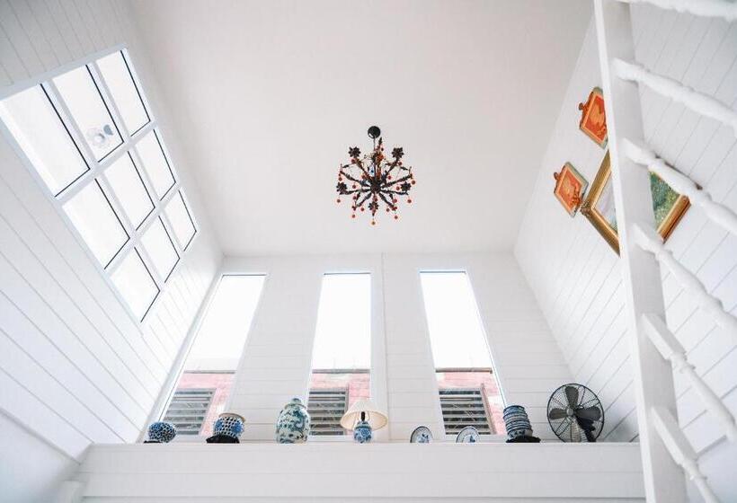 Hotel Chertel Poshtel