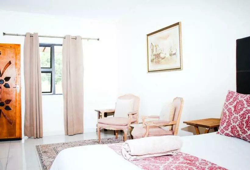 Hotelli Happy Hen Guest Lodge