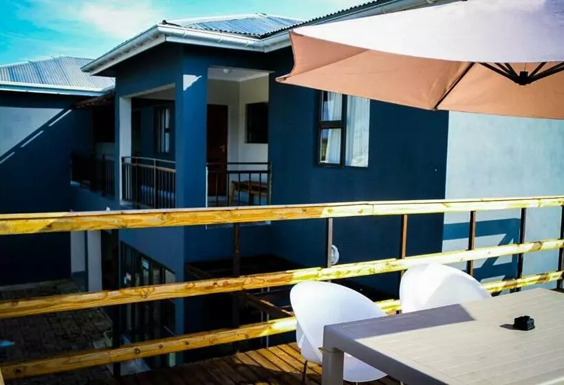 Hotelli Happy Hen Guest Lodge